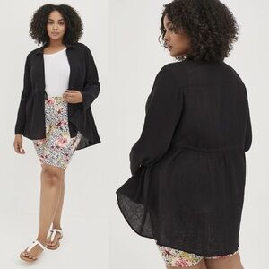 Torrid black textured gauze tie waist jacket size 2